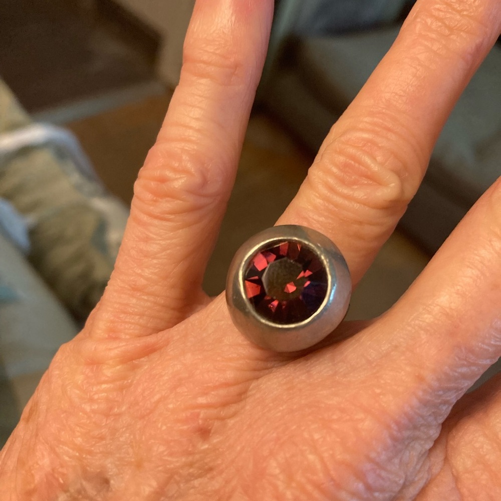 Big Metal London purple stone Ring